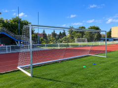 Přenosná  hliníková branka 7,32 x 2,44m se sítí