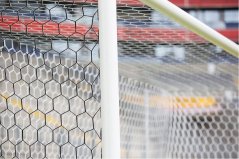 Fotbalová branková síť PP 3,5 mm FANI, diváci x TV kamery, bílá/černá, rozměr branky 7,32 × 2,44 m