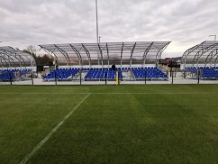 Kryté tribuny
